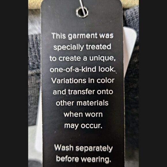 Torrid New Classic Fit Cozy Skulls Fleece Crew Neck Raglan Sweatshirt 1X - Picture 13 of 16